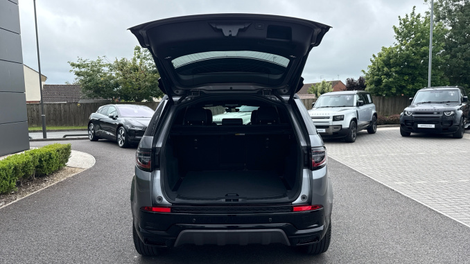 Land Rover Discovery Sport 1.5 P270e Metropolitan 5dr Auto [5 Seat] [NI] Station Wagon - Image 27